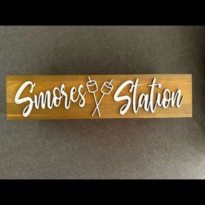 Wooden S’mores Station box